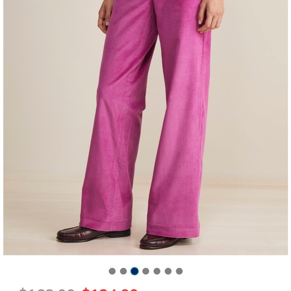 Adorable pink patch pocket wide leg jeans ..NWT - Picture 3 of 5